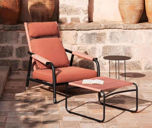 10179 sofa - Image 2