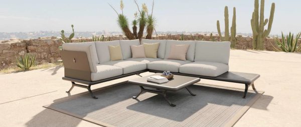 10527 sofa - Image 5