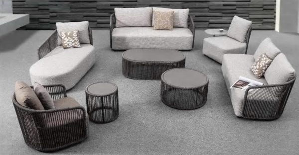 10510 sofa - Image 3
